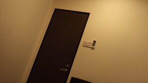 双人房, 公共浴室 | 办公桌、熨斗/熨板、免费 WiFi