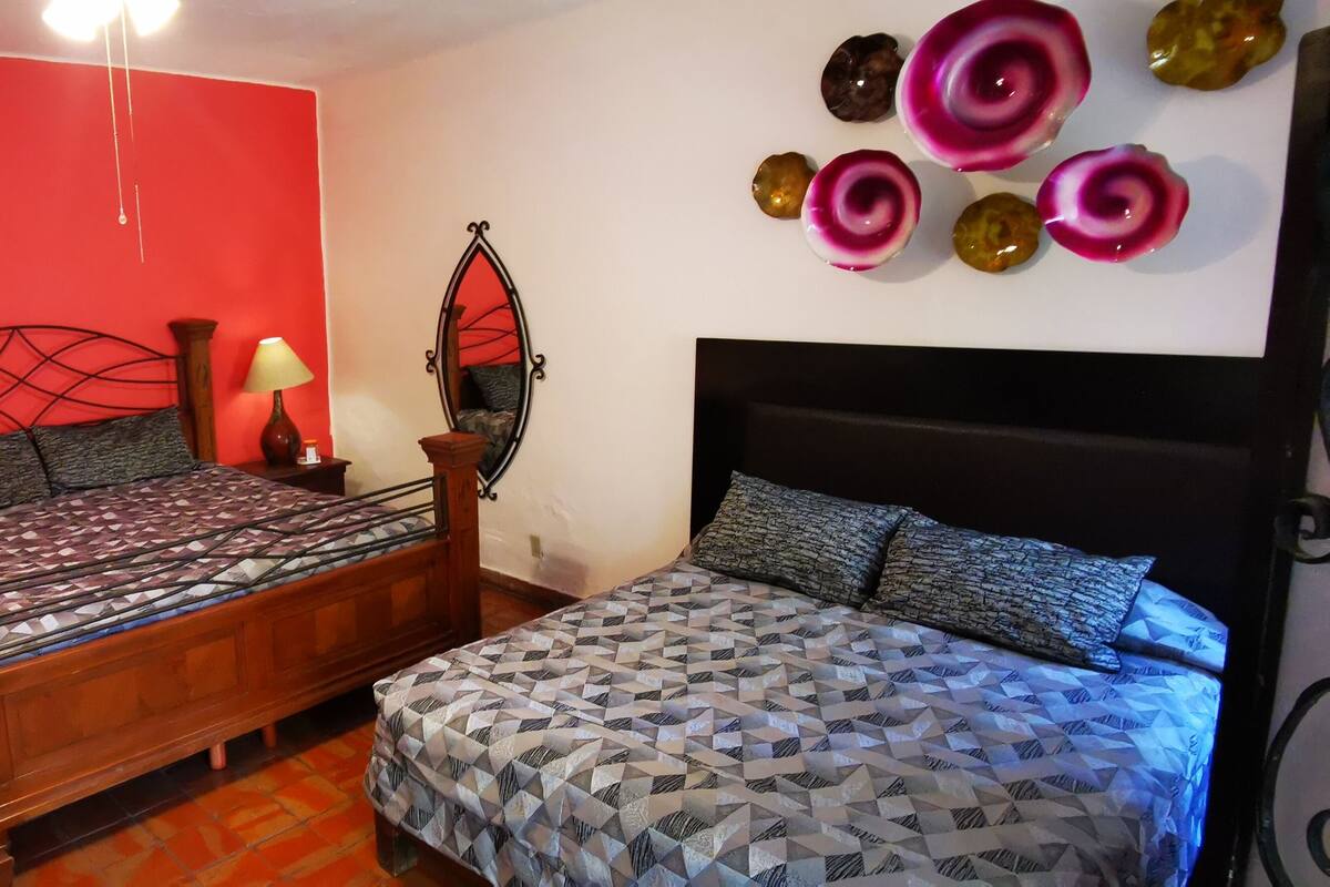 Deluxe Quadruple Room | Iron/ironing board, WiFi (free), bed sheets