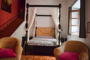 Chambre Standard | Fer et planche à repasser, Wi-Fi gratuit, draps fournis