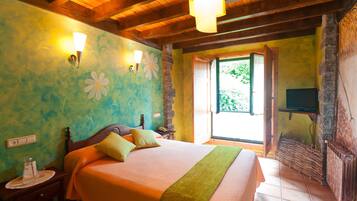 Caja fuerte, cortinas opacas, wifi gratis y ropa de cama