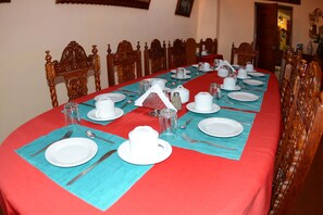 Free buffet breakfast - La Hosteria de Anita (Cusco)