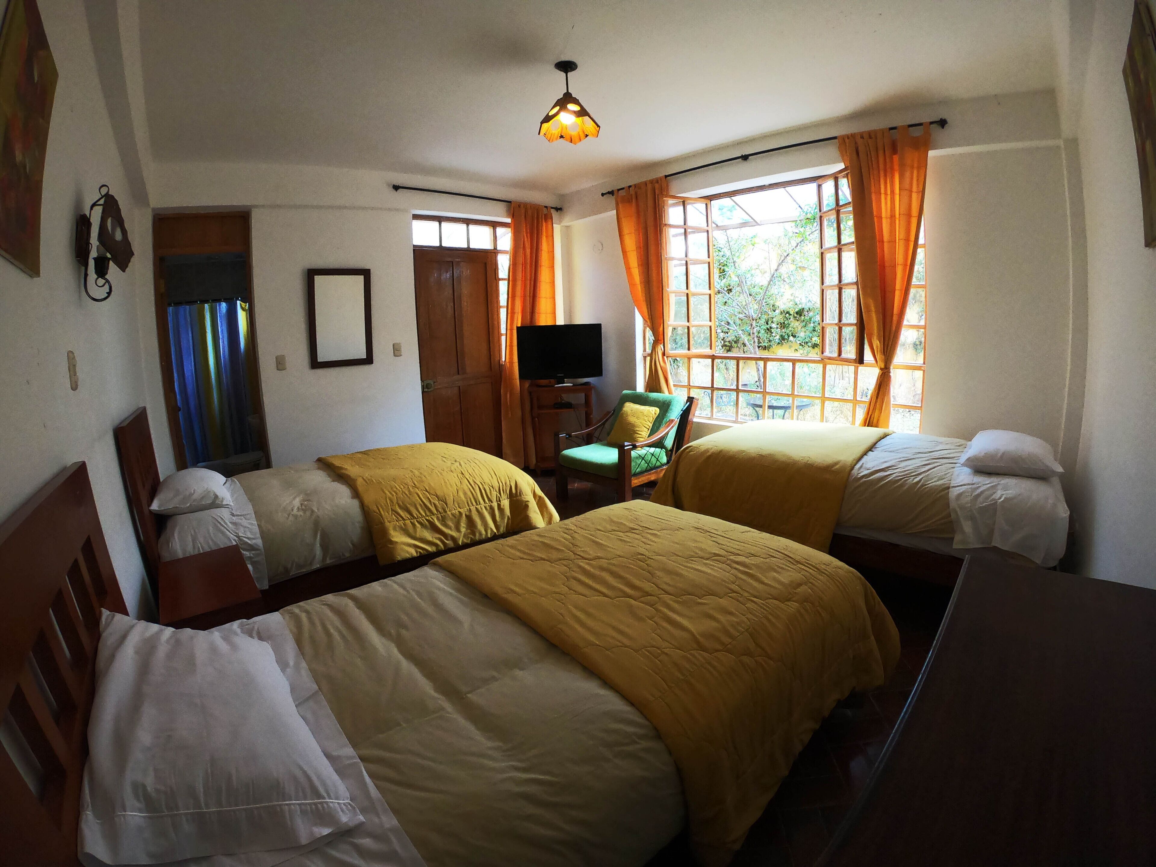 triple room, private bathroom | cots/infant beds, rollaway beds, free wifi, bed sheets