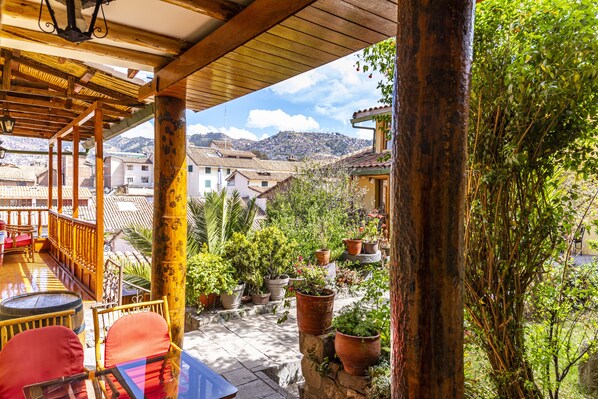 Courtyard - Amaru Inca (Cusco)