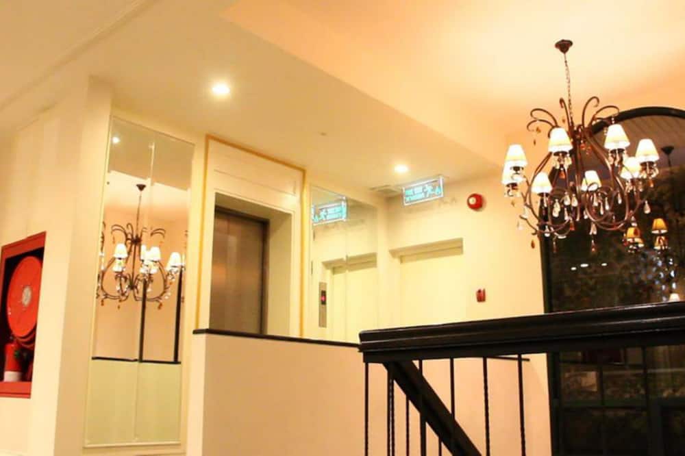 Aphrodite Inn Bangkok
