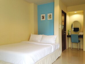 Escritorio, camas plegables/adicionales y wifi gratis 