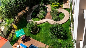 Kolam renang terbuka