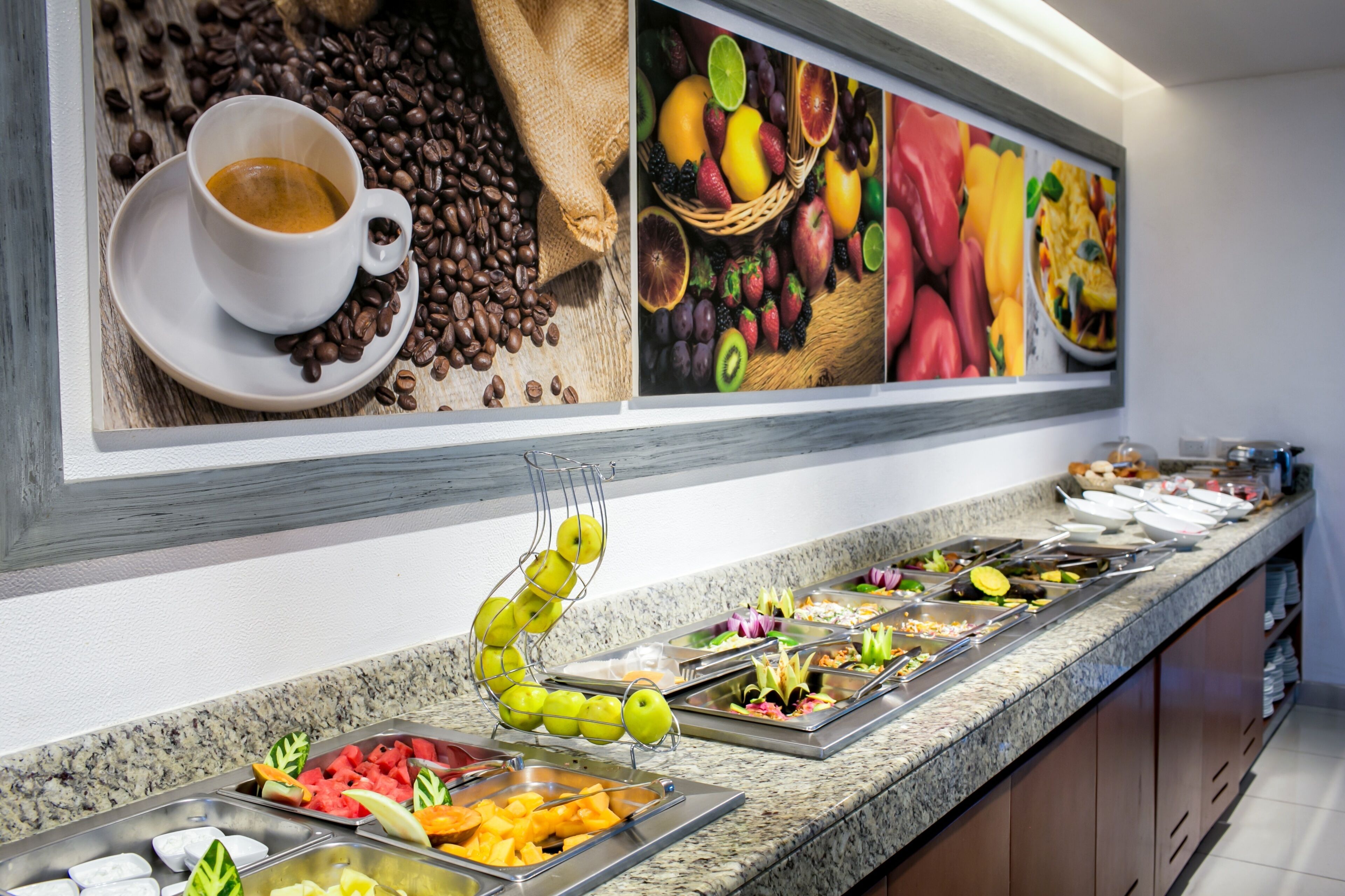 daily buffet breakfast (mxn 379 per person)
