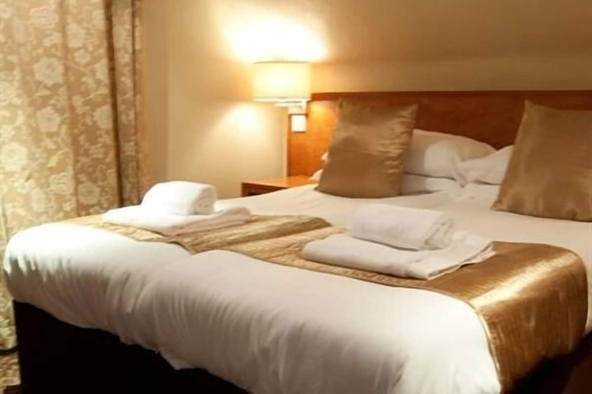 Family Quadruple Room, Private Bathroom