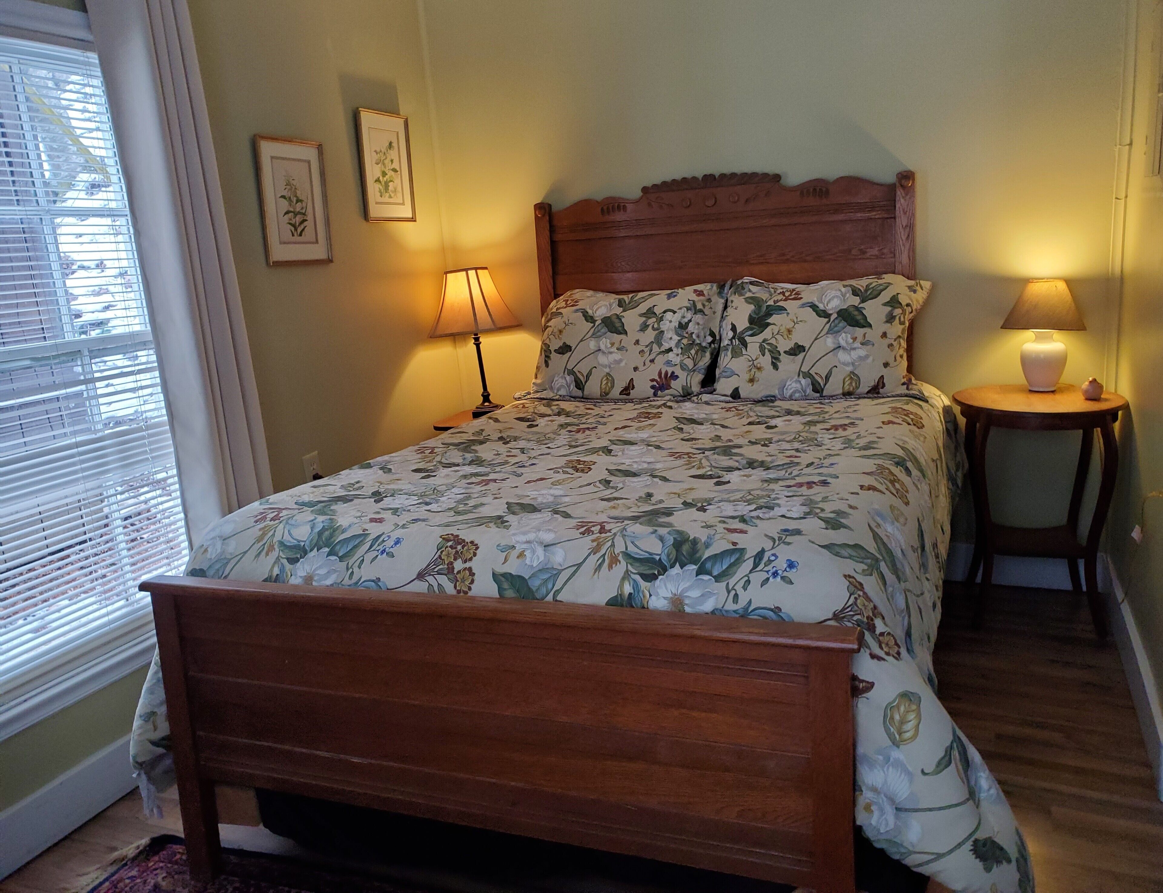 Ferienhütte, 1 Queen-Bett | Hochwertige Bettwaren, Pillowtop-Betten, individuell dekoriert