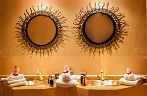 Superior Suite, Private Bathroom | Free cots/infant beds, rollaway beds, free WiFi - Riad Bahia (Marrakech)