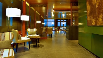 Breakfast, lunch, dinner served; Italian cuisine, garden views