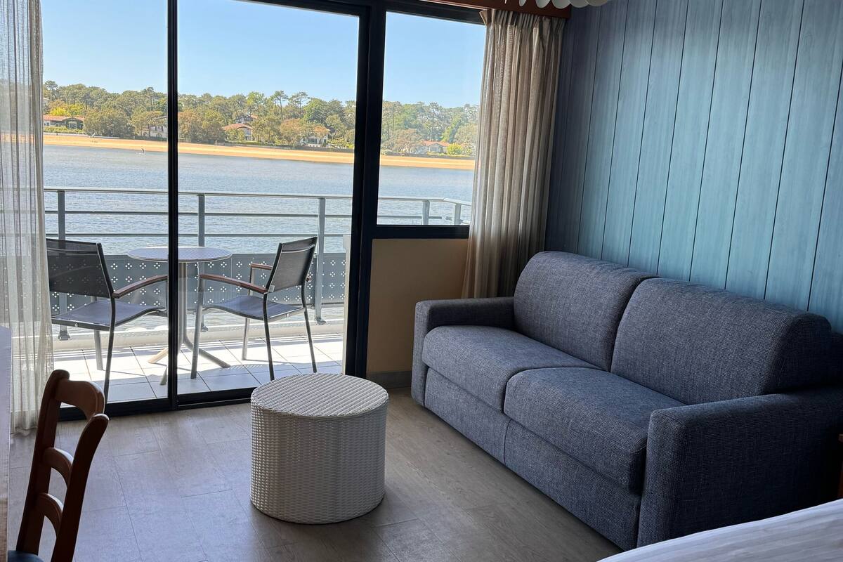 deluxe quadruple room | 1 bedroom, in-room safe, iron/ironing board, free wifi