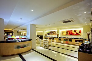 Daily buffet breakfast for a fee