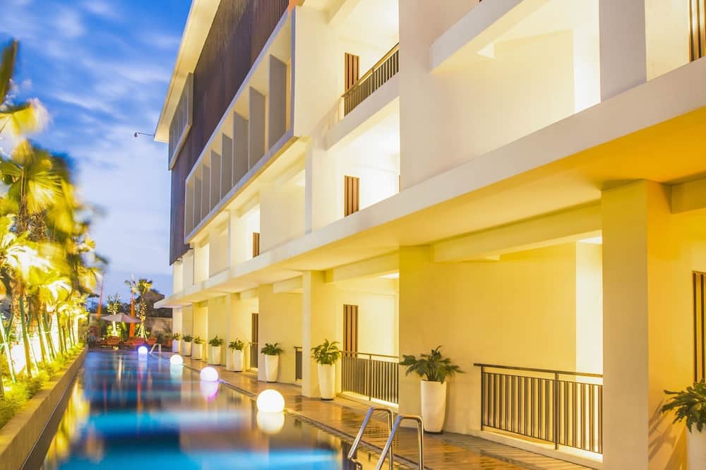 HARRIS Hotel Seminyak Bali