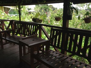 Porch - D'Villa Rina Ria Lodge (Ranau)