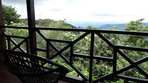 Standard Triple Room, Balcony | Balcony - D'Villa Rina Ria Lodge (Ranau)