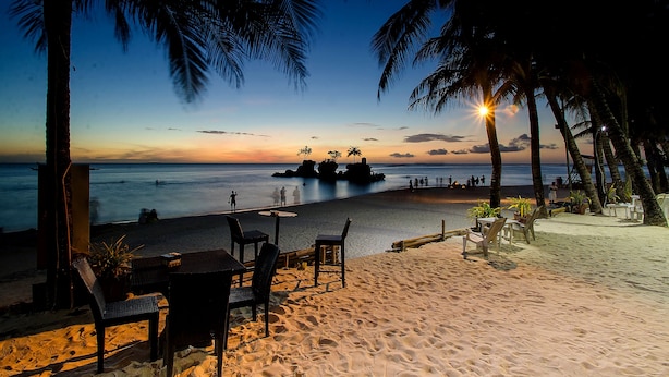 Unclassified image, 1 of 79, button - Willy's Beach Hotel (Boracay Island)