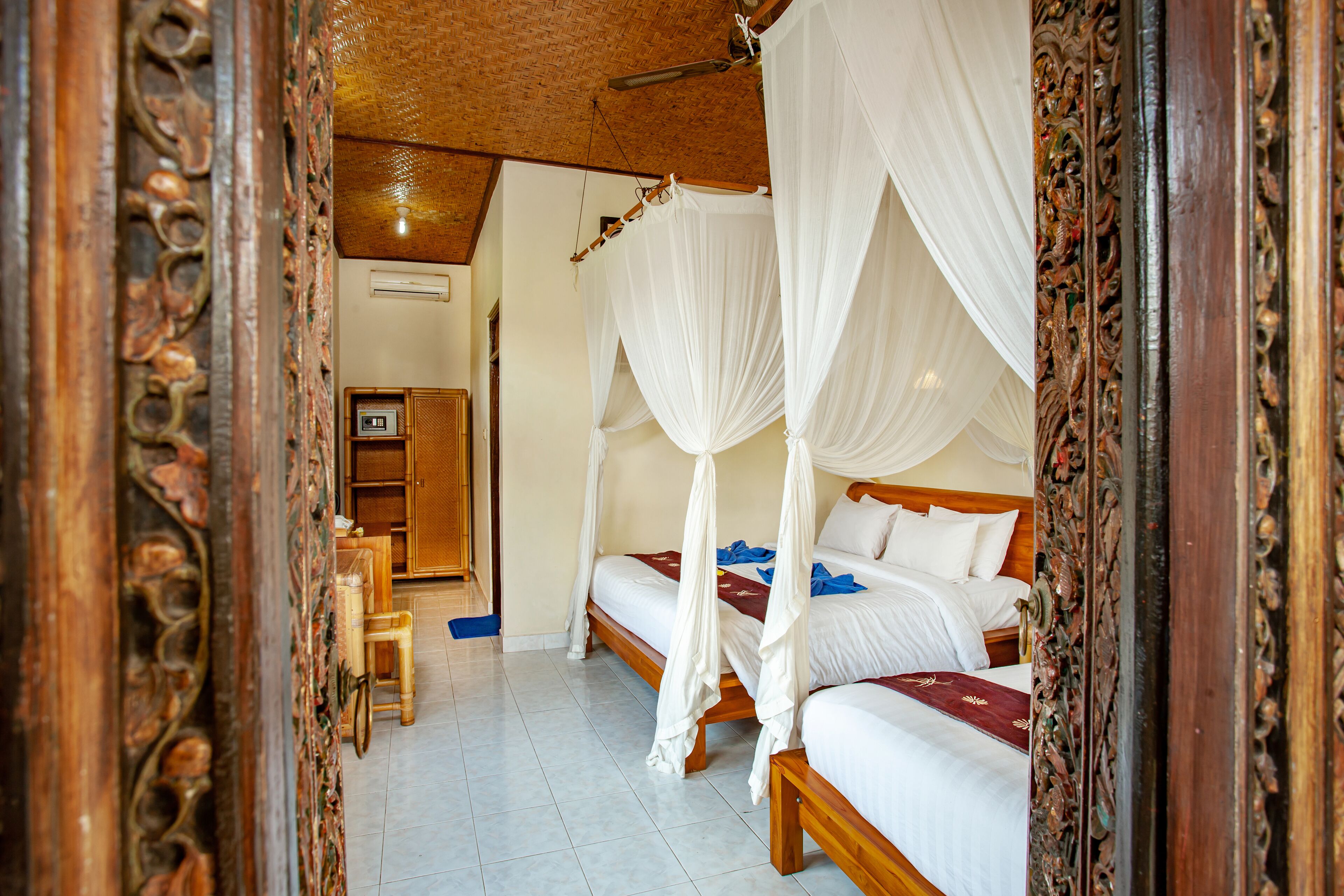 Foto - Nick's Pension