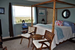 Master Bedroom | Premium bedding, free WiFi