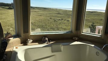 Habitación Premium, vista al océano | Tina profunda