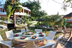 BBQ/picnic Area - Mirabel Resort & Mini Golf (Pattaya)
