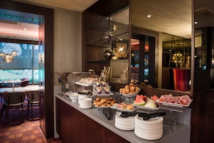 Desayuno completo incluido todos los días