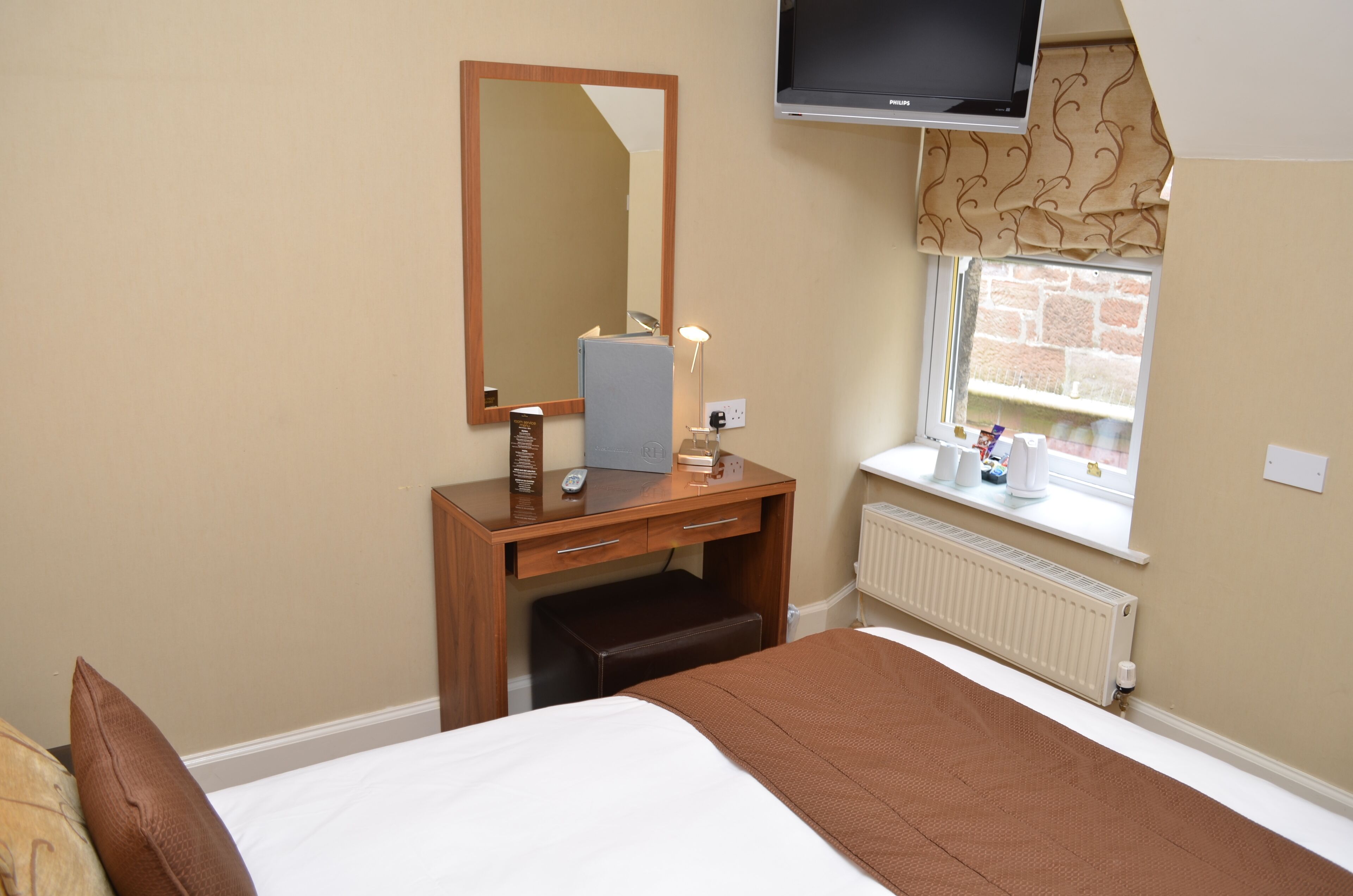 desk, iron/ironing board, free wifi, bed sheets