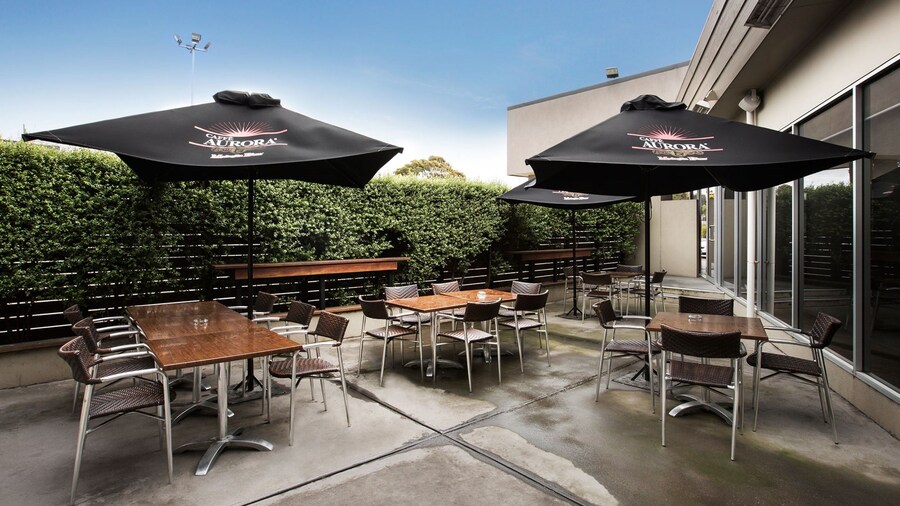 Nightcap at Gateway Hotel