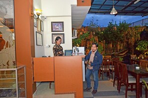 Property entrance - Havilla Maranatha (Padang)