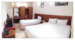 Free WiFi, bed sheets - Havilla Maranatha (Padang)
