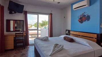 In-room safe, desk, free WiFi, bed sheets