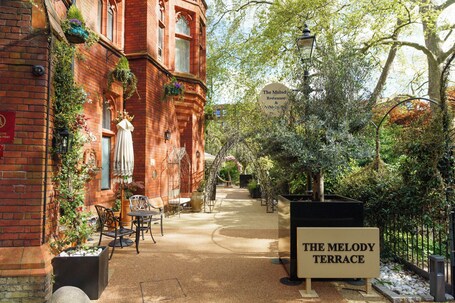 St Paul's Hotel - view 2