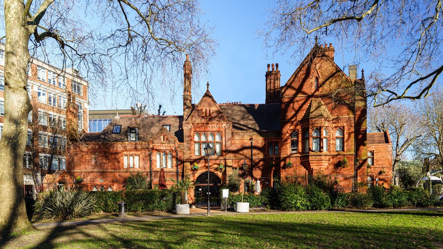 St Paul's Hotel