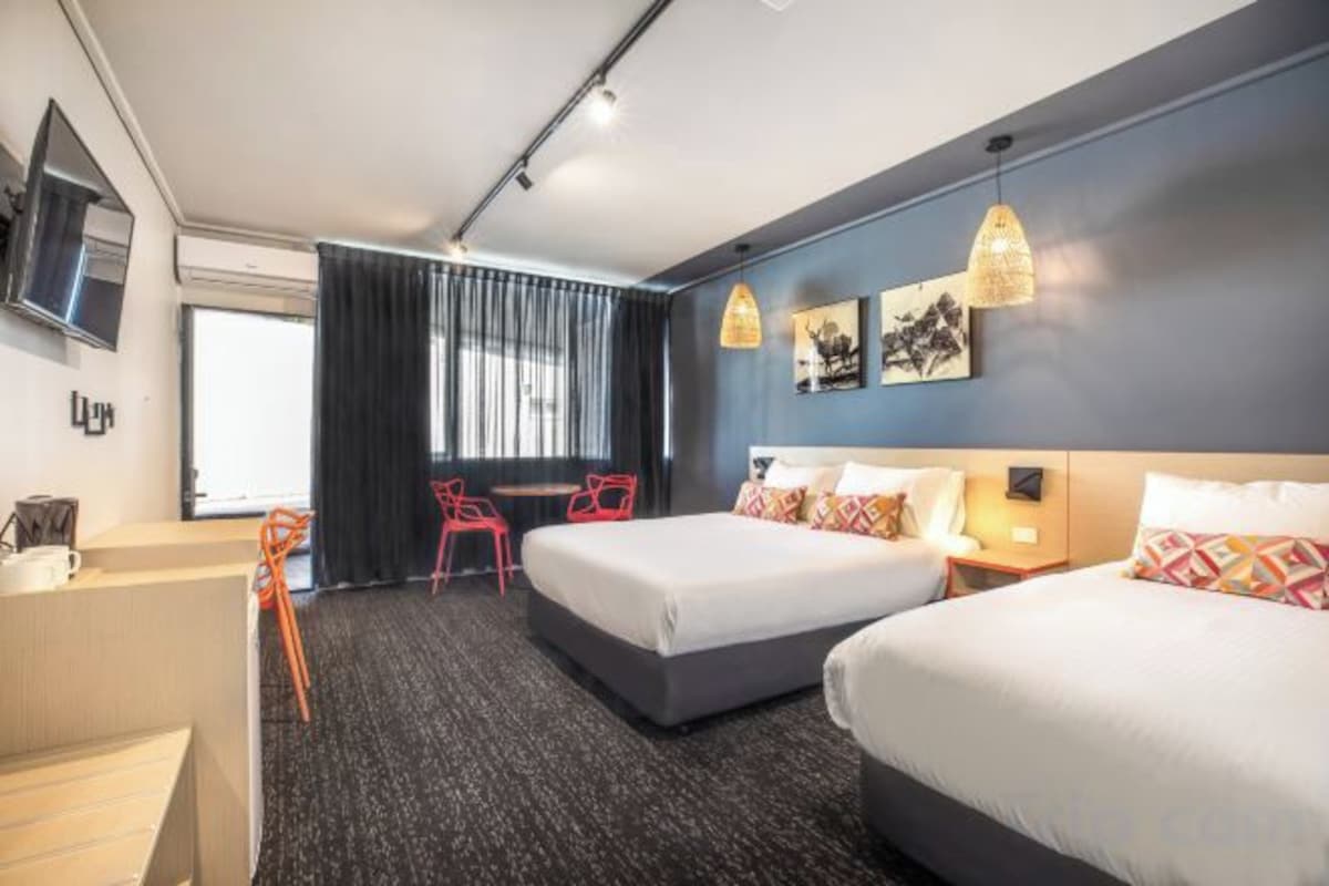 Minibar, iron/ironing board, WiFi (free), bed sheets