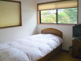 Annex Building Japanese and Western Room 2 Beds 3 Futon | Free WiFi