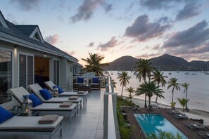 Loftsleilighet, 2 soverom, balkong, utsikt mot marina | Terrasse/patio