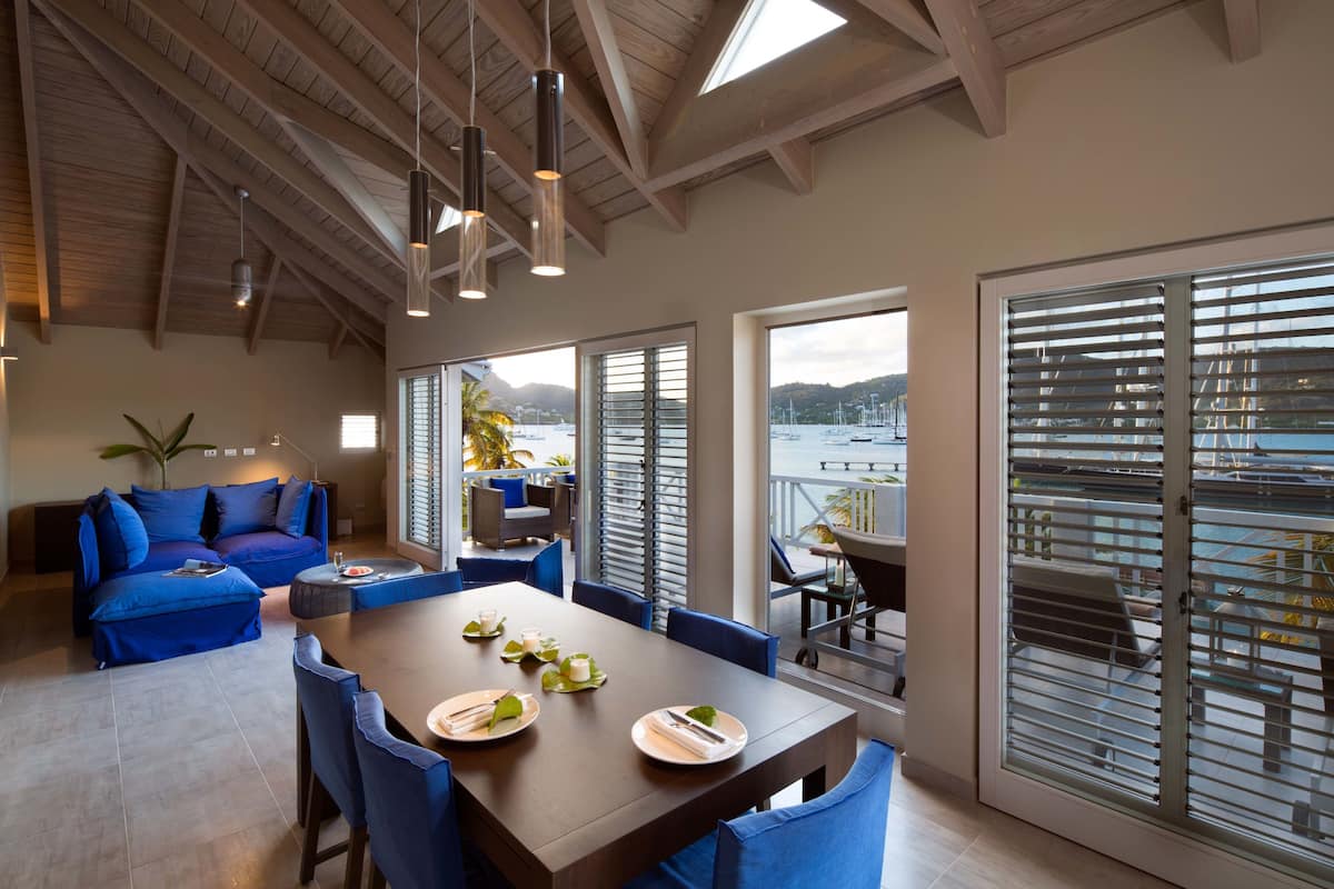 Penthouse, 2 Bedrooms, Balcony, Marina View | In-room dining