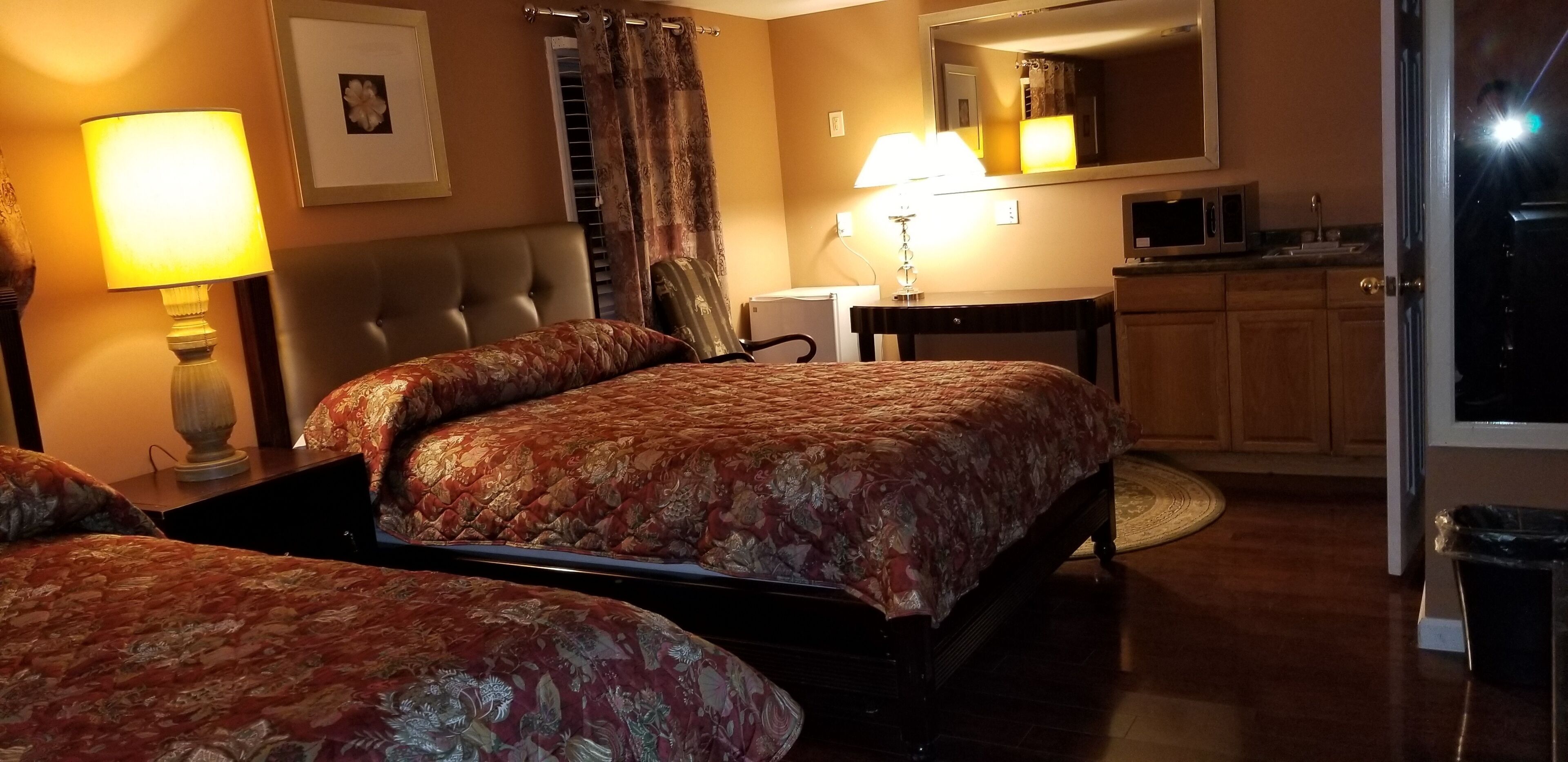 In-room safe, desk, iron/ironing board, free WiFi