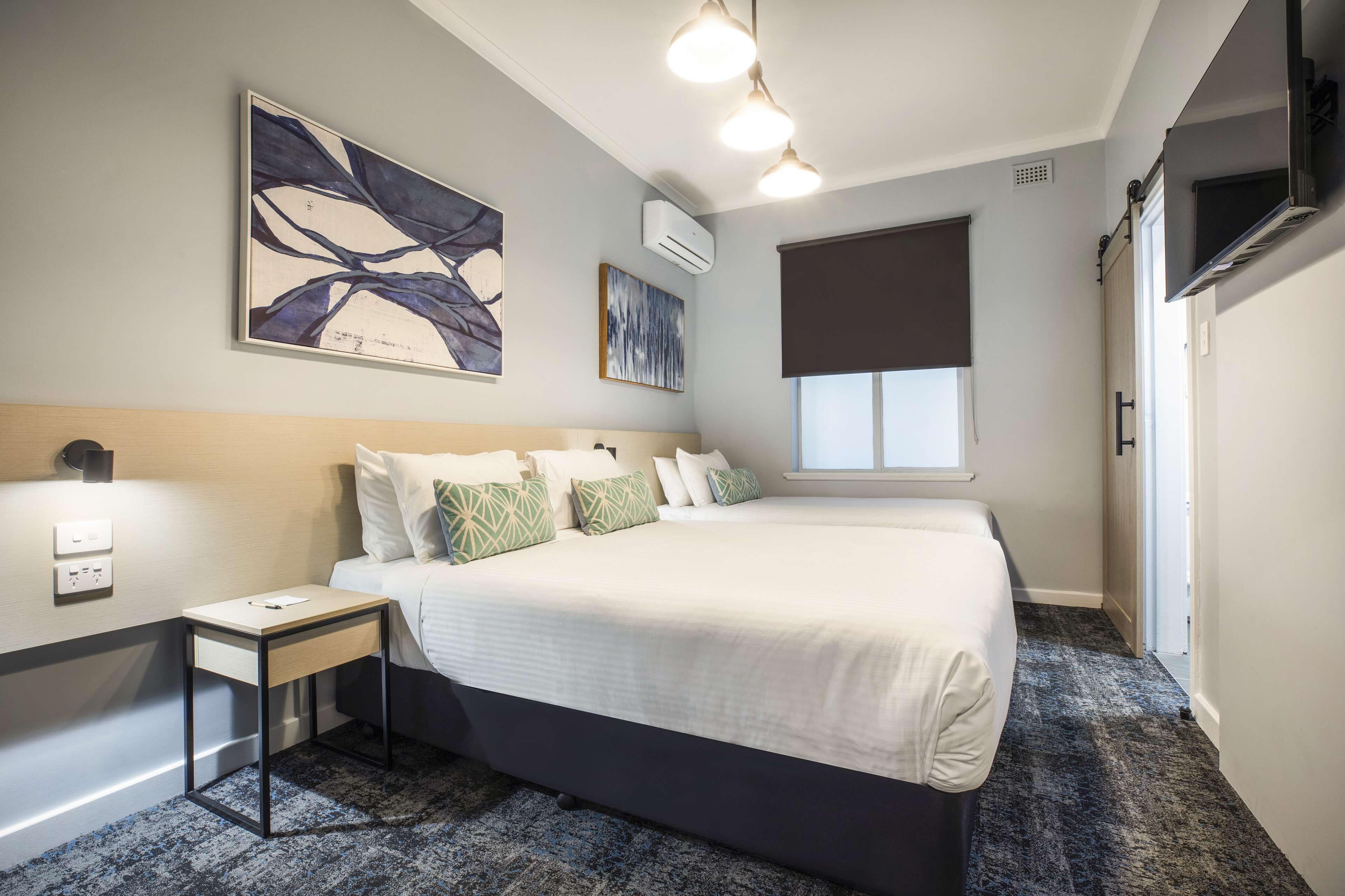 studio queen & single | 1 bedroom, iron/ironing board, free wifi, bed sheets