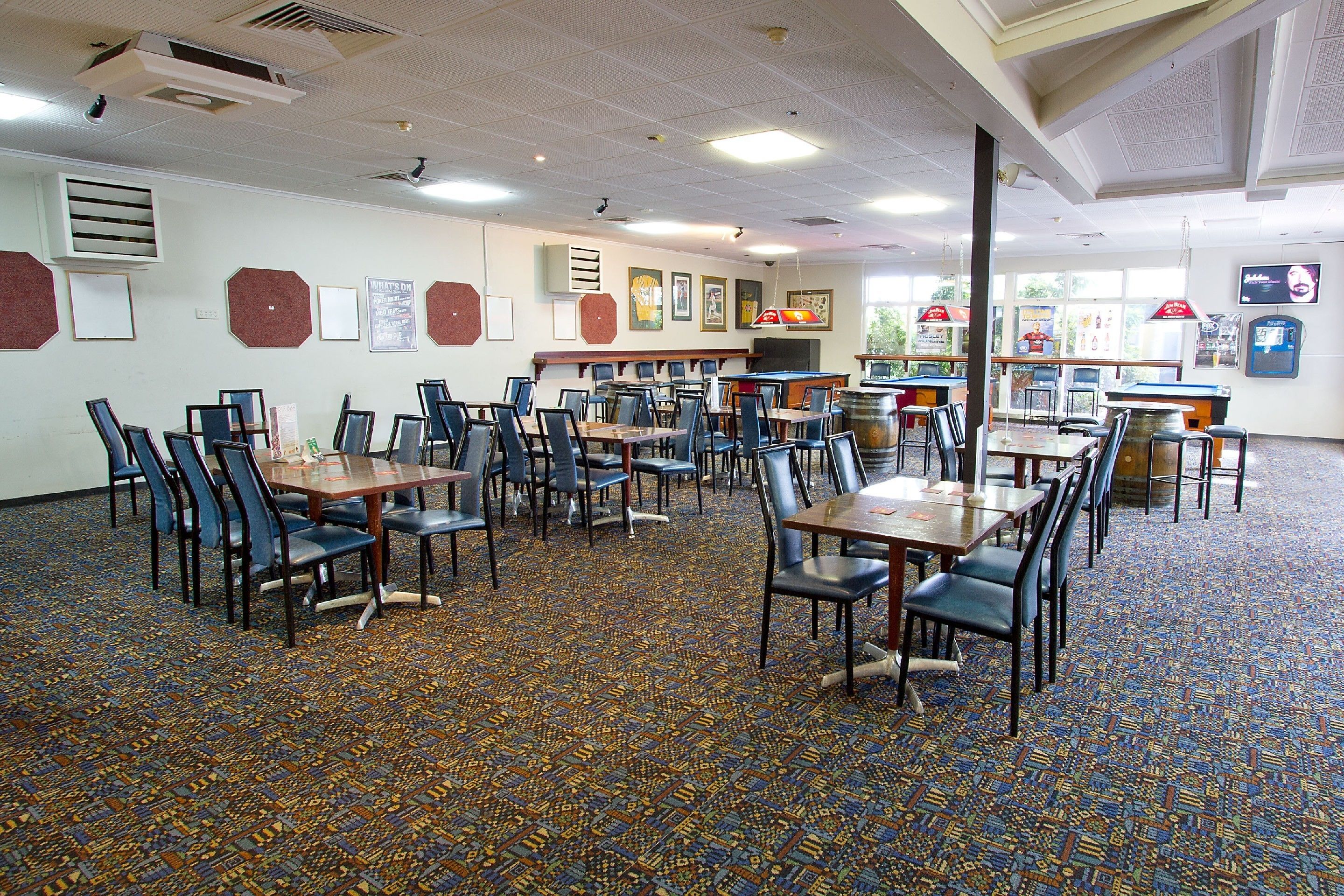 Lunch and dinner served, local cuisine