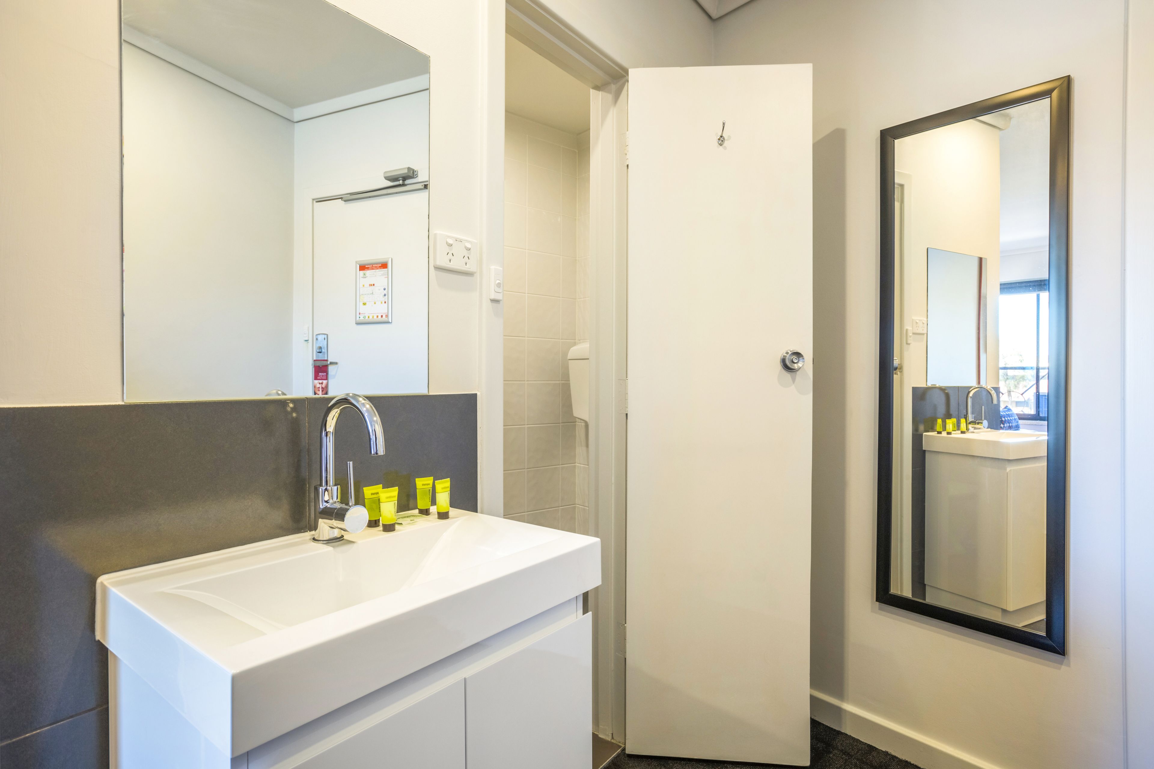 shower, free toiletries, towels