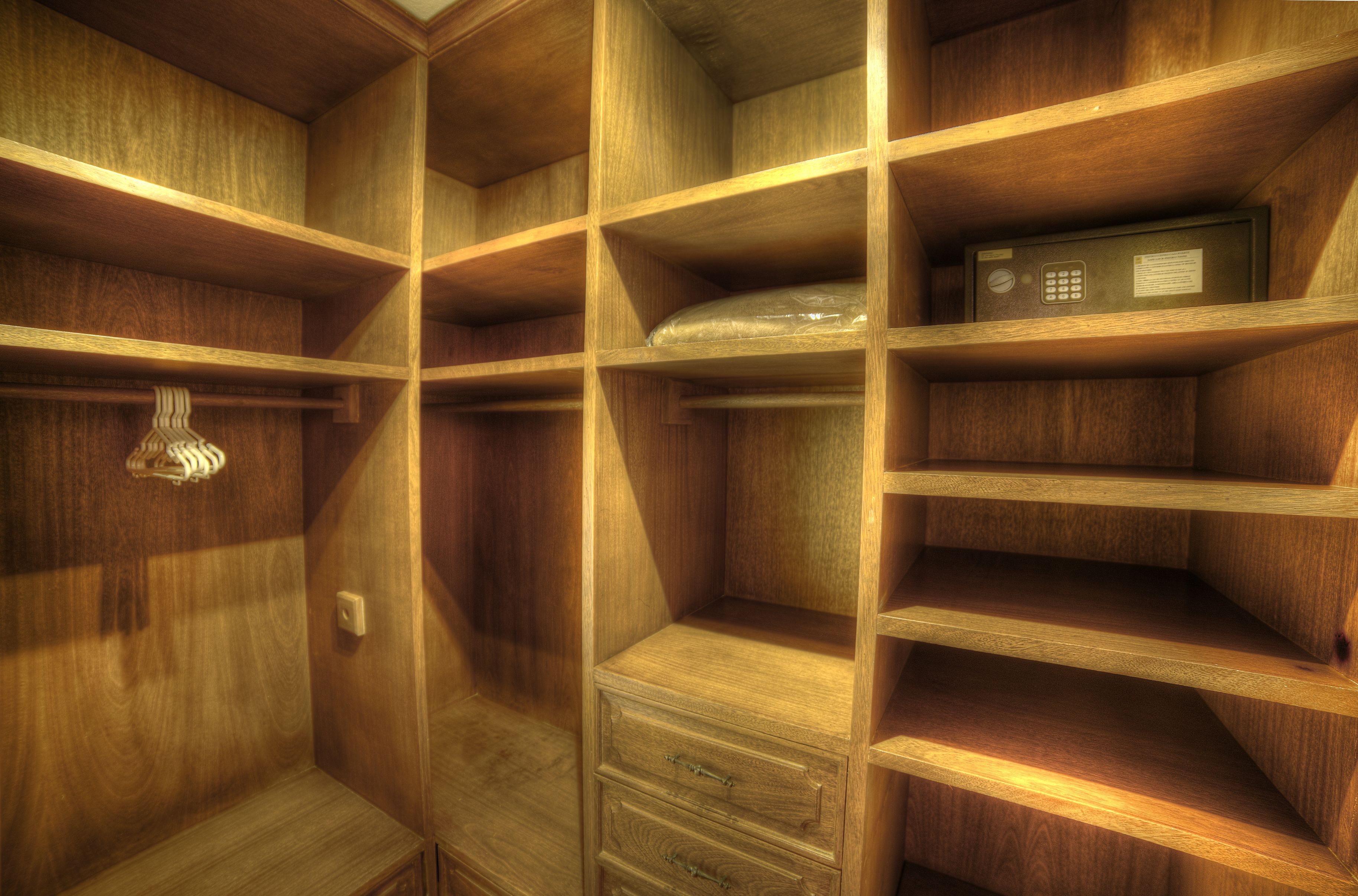 family room toscana | safe