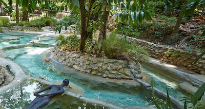Wareerak Hot Spring & Wellness