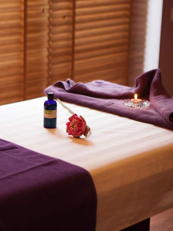 Couples treatment room(s), body treatments, aromatherapy, body scrubs