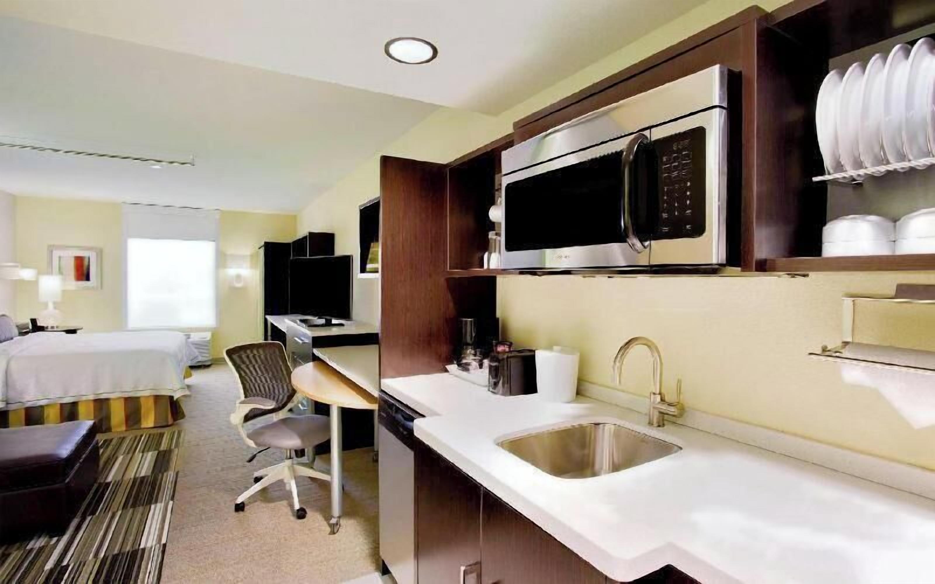 Desk, iron/ironing board, free cribs/infant beds, free WiFi