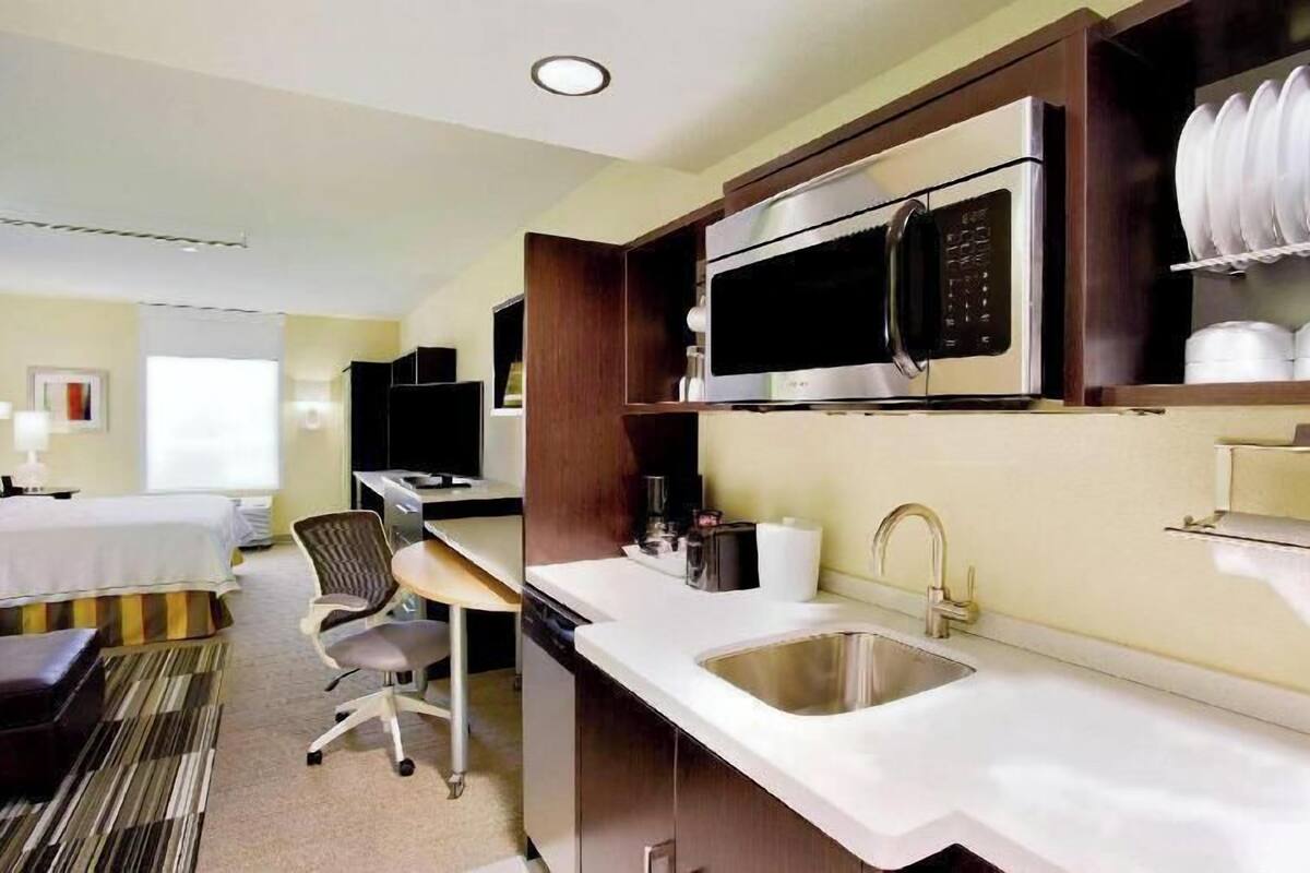 Desk, iron/ironing board, free cribs/infant beds, free WiFi