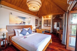 Beach Front Private Pool Villa | Premium bedding, minibar, in-room safe, desk