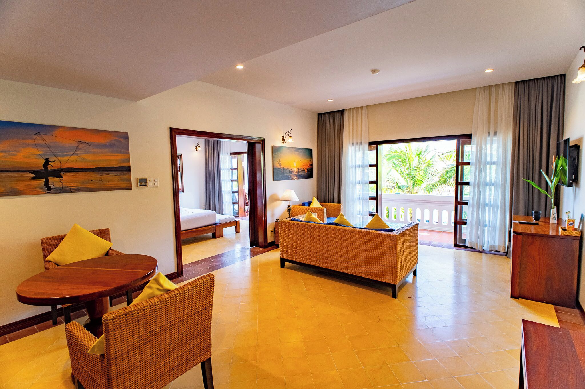 suite, sea view | living area | 21-inch tv with cable channels