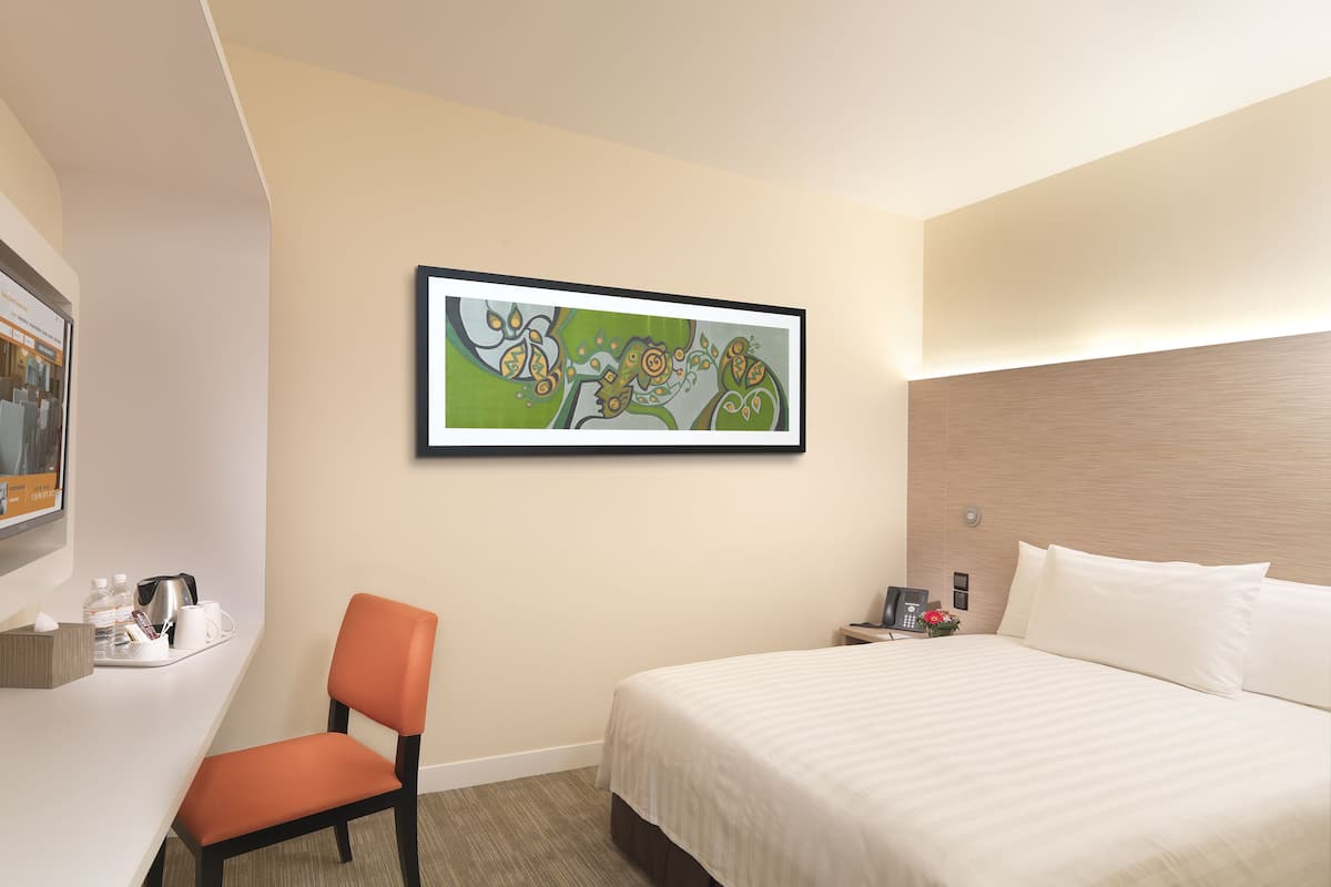 1 bedroom, in-room safe, desk, soundproofing