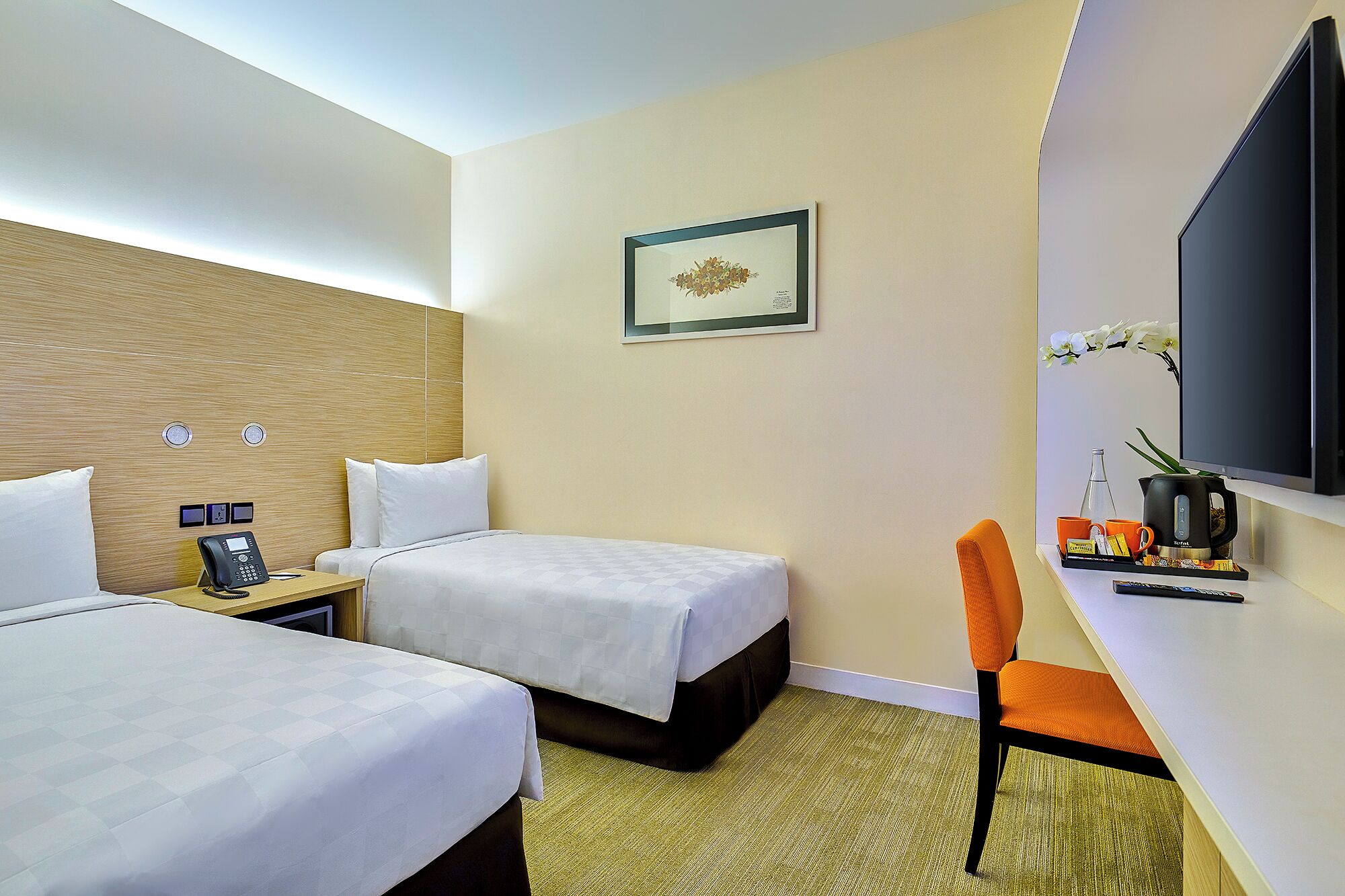 In-room safe, desk, soundproofing, iron/ironing board
